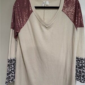 Cato Sequin V-Neck Top - Cream and Pink